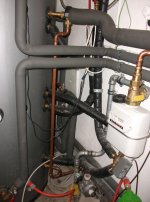 Solarstrang-Heizungsraum-01.jpg Solarstrang-Heizungsraum-01.jpg