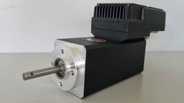 esitron esiMot-Baureihe_Motorflansch plus Motorwelle für Linearachse.jpg